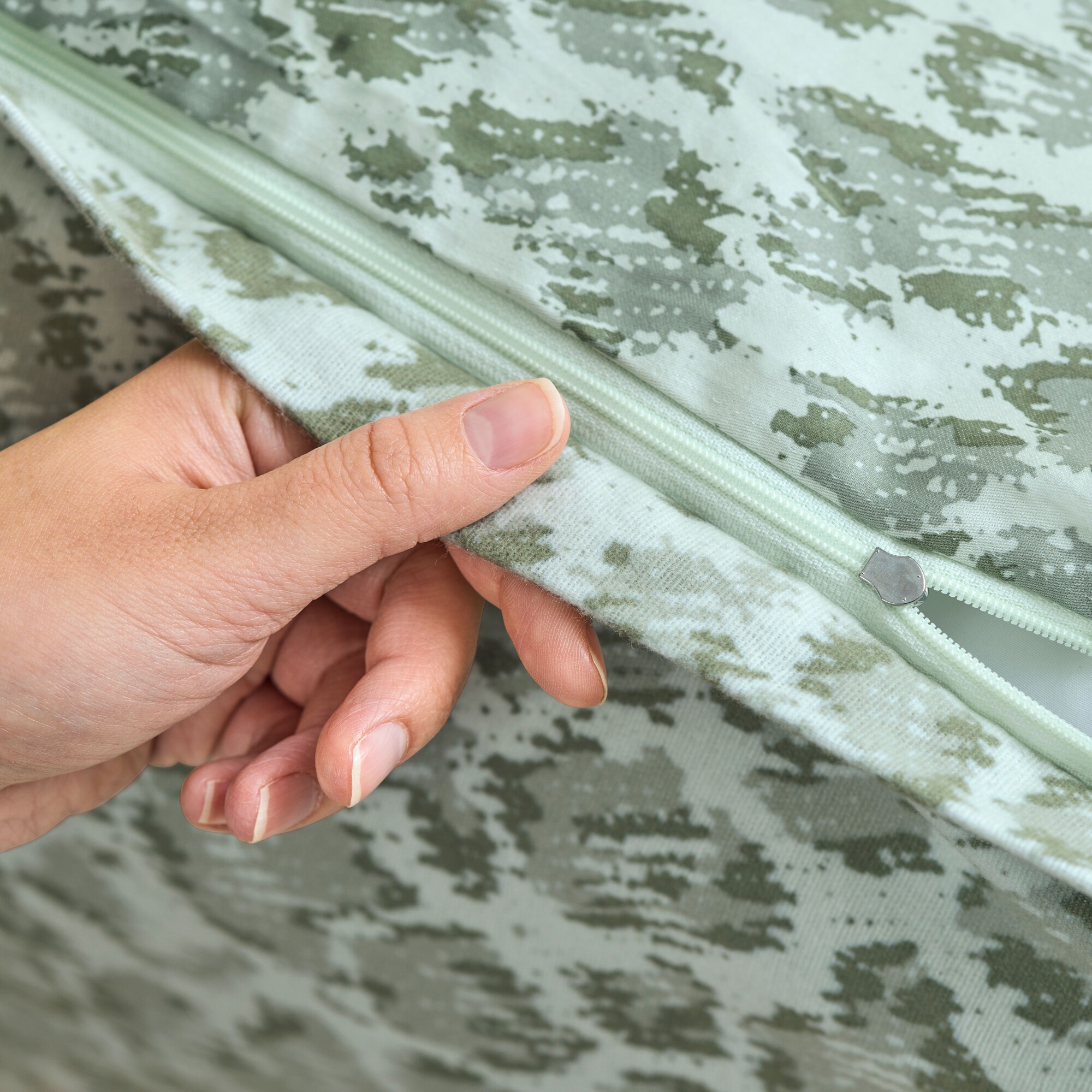 camouflage, zipper, jacket, military, camouflage-patterning, camouflage, zipper, jacket, military-style, green-gray, camouflage, zipper, jacket, military pattern, green