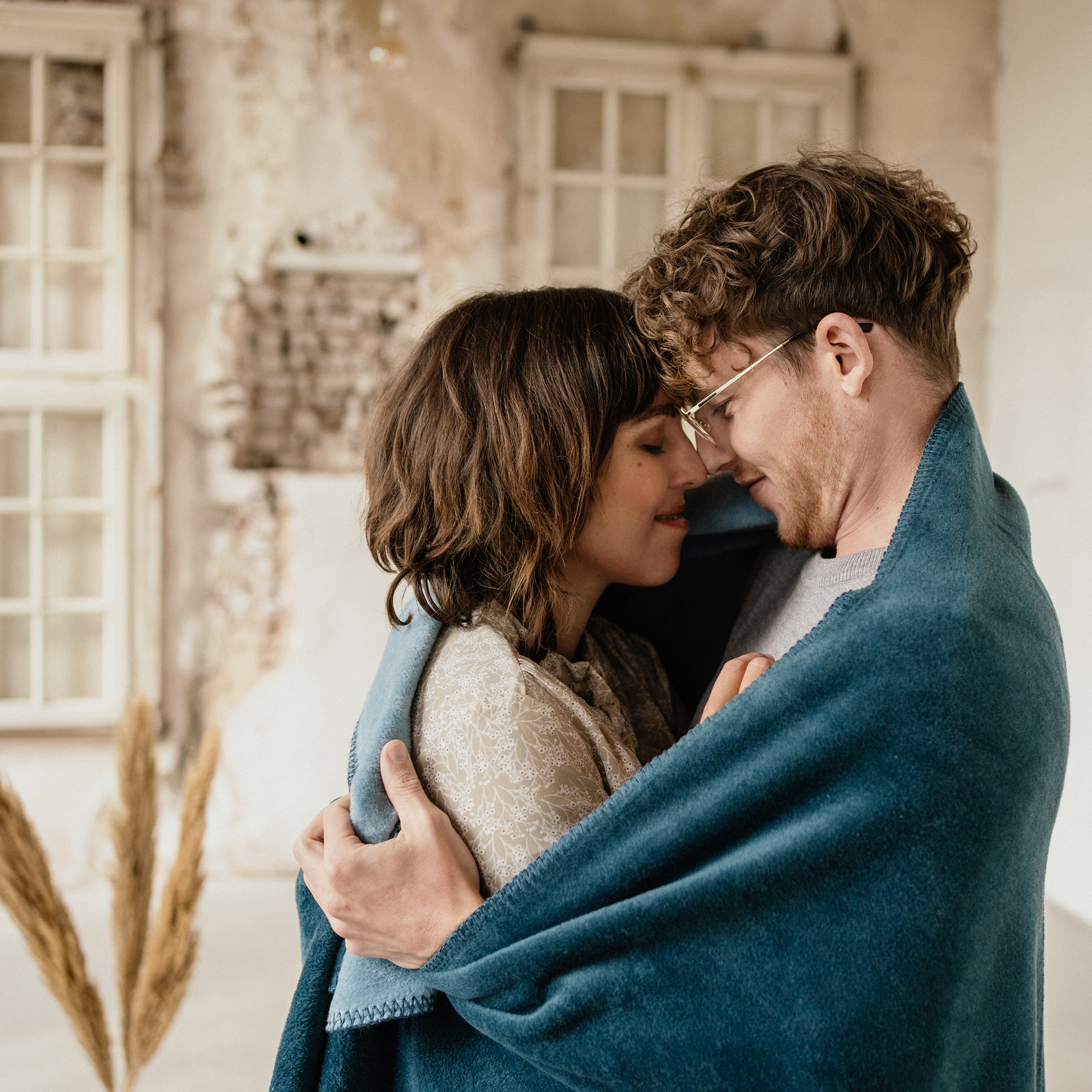 Blanket, Person, Accessories, Glasses, Hugging, Blanket, Person, Accessories, Glasses, Hugging, Blanket, Person, Accessories, Glasses, Hugging