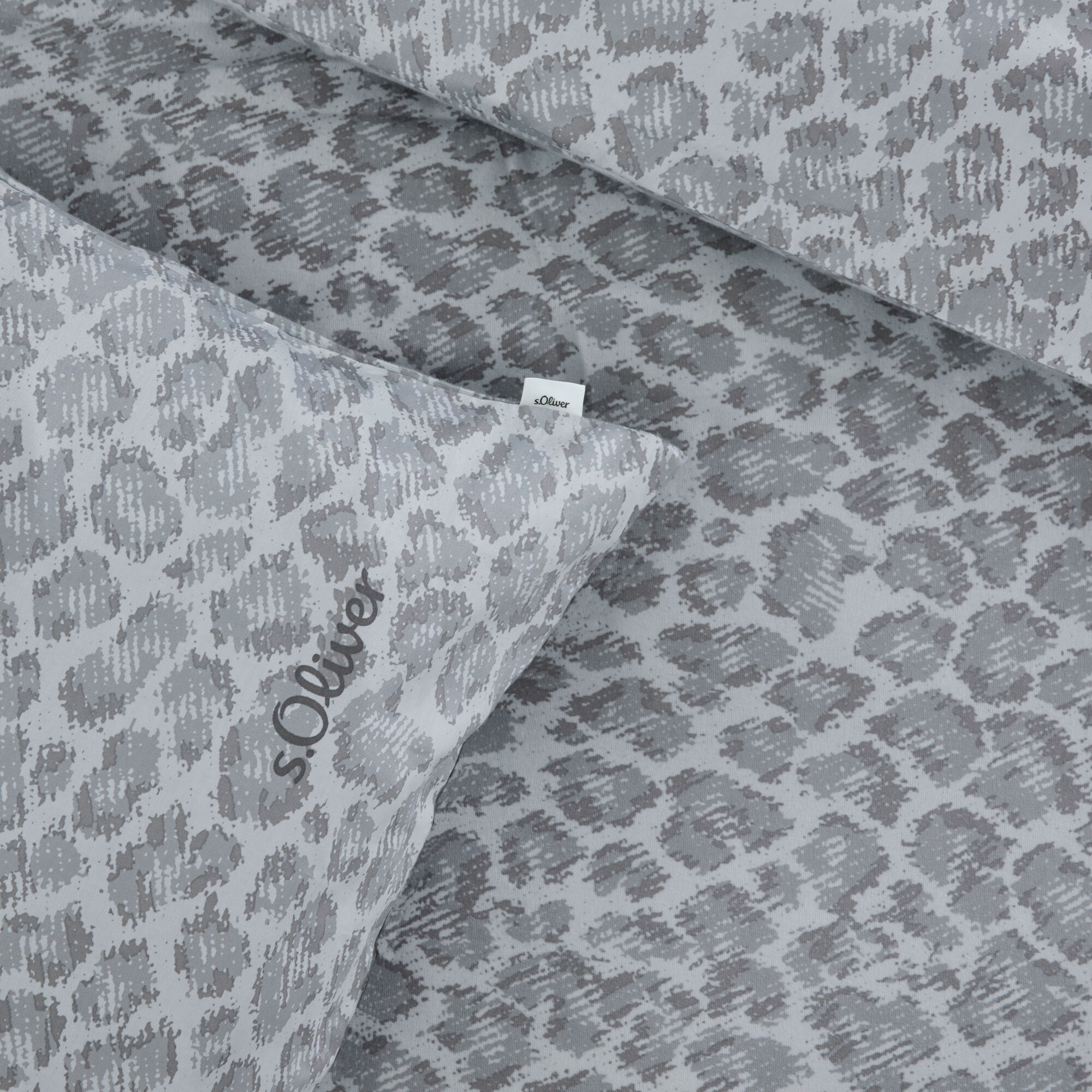 patterned, leopard print, gray, pillow, bedding, pattern, linen, pillow, gray, s. Oliver tag, pillow, cushion, soft, gray, patterned