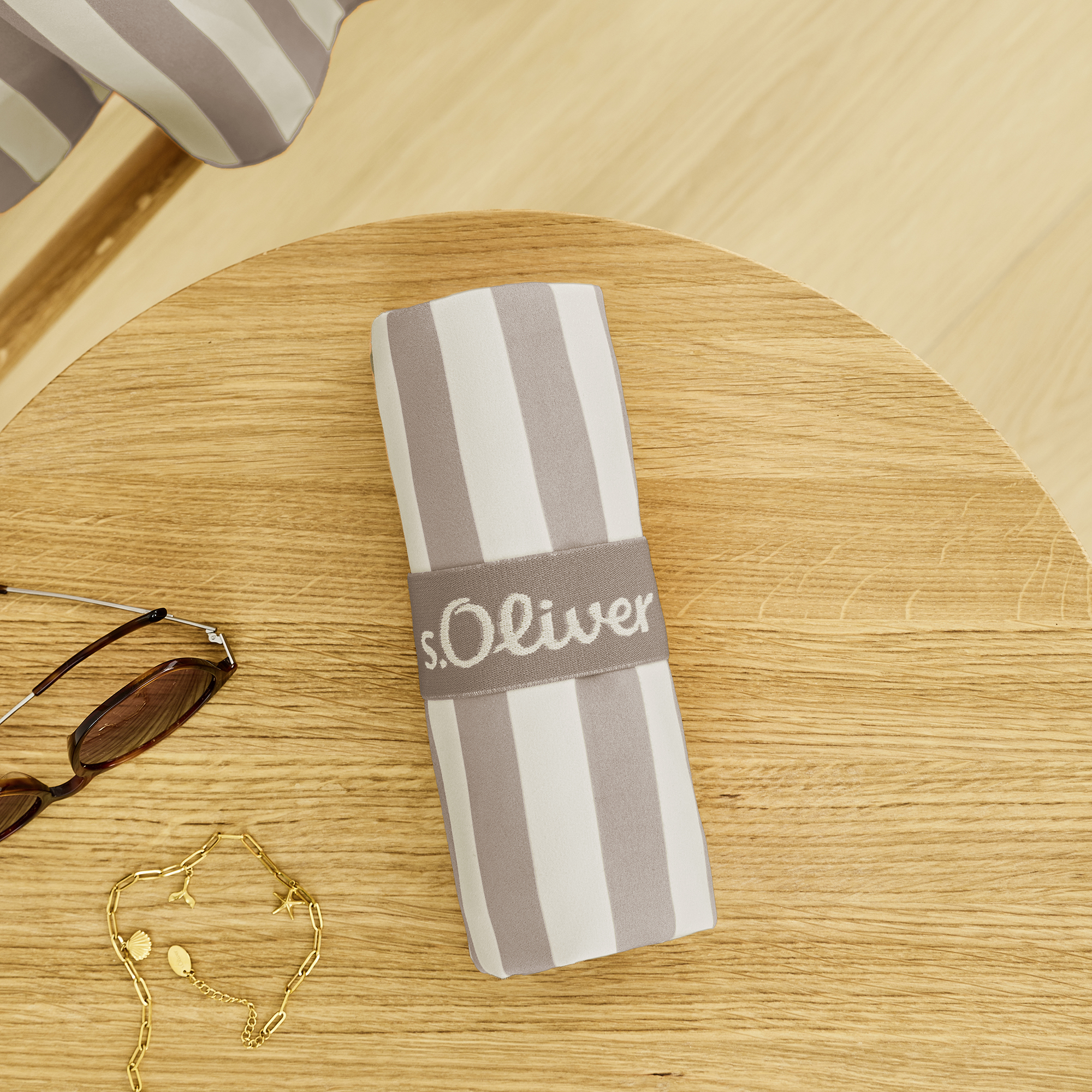 Wood, Interior Design, Glasses, Hardwood, Necklace