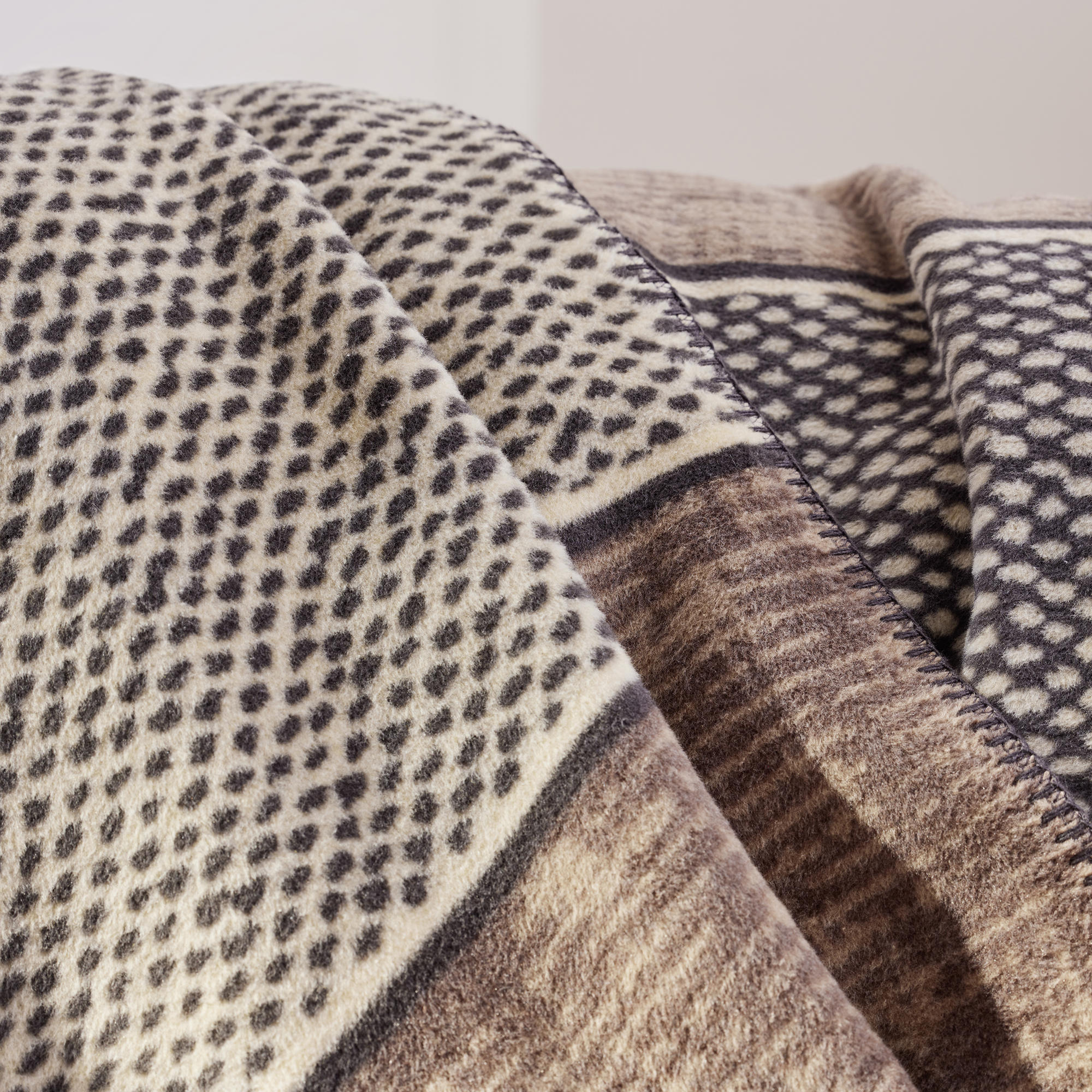 Home Decor, Blanket, Rug, Hosiery, Sock