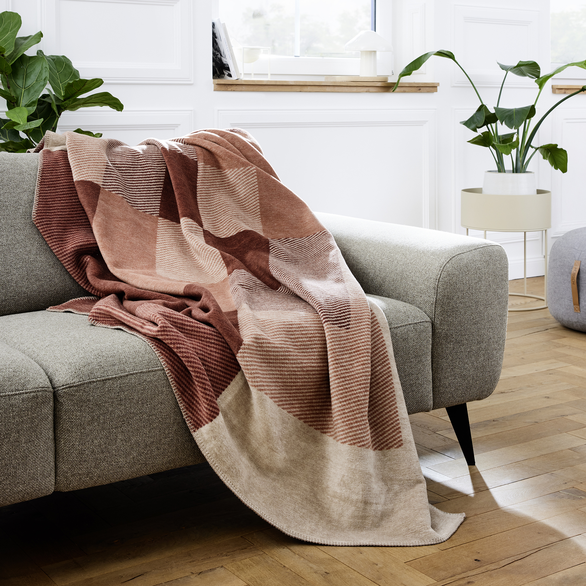 Blanket, Couch, Furniture