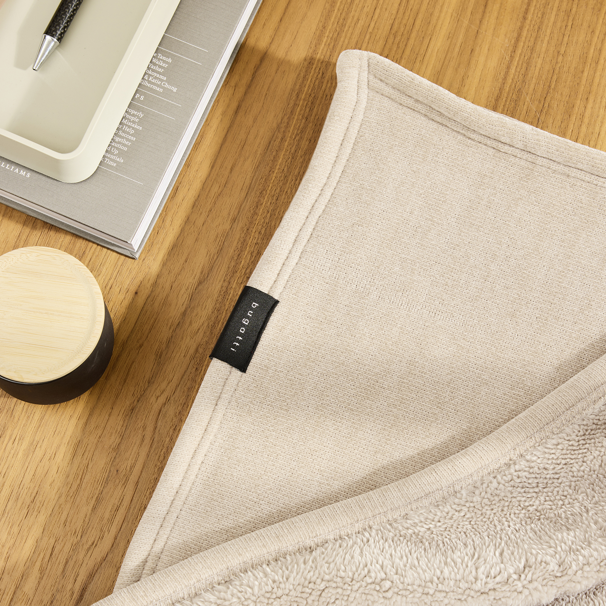 Dekoration für Zuhause, Teppich, Innenarchitektur, Leinen, Stift