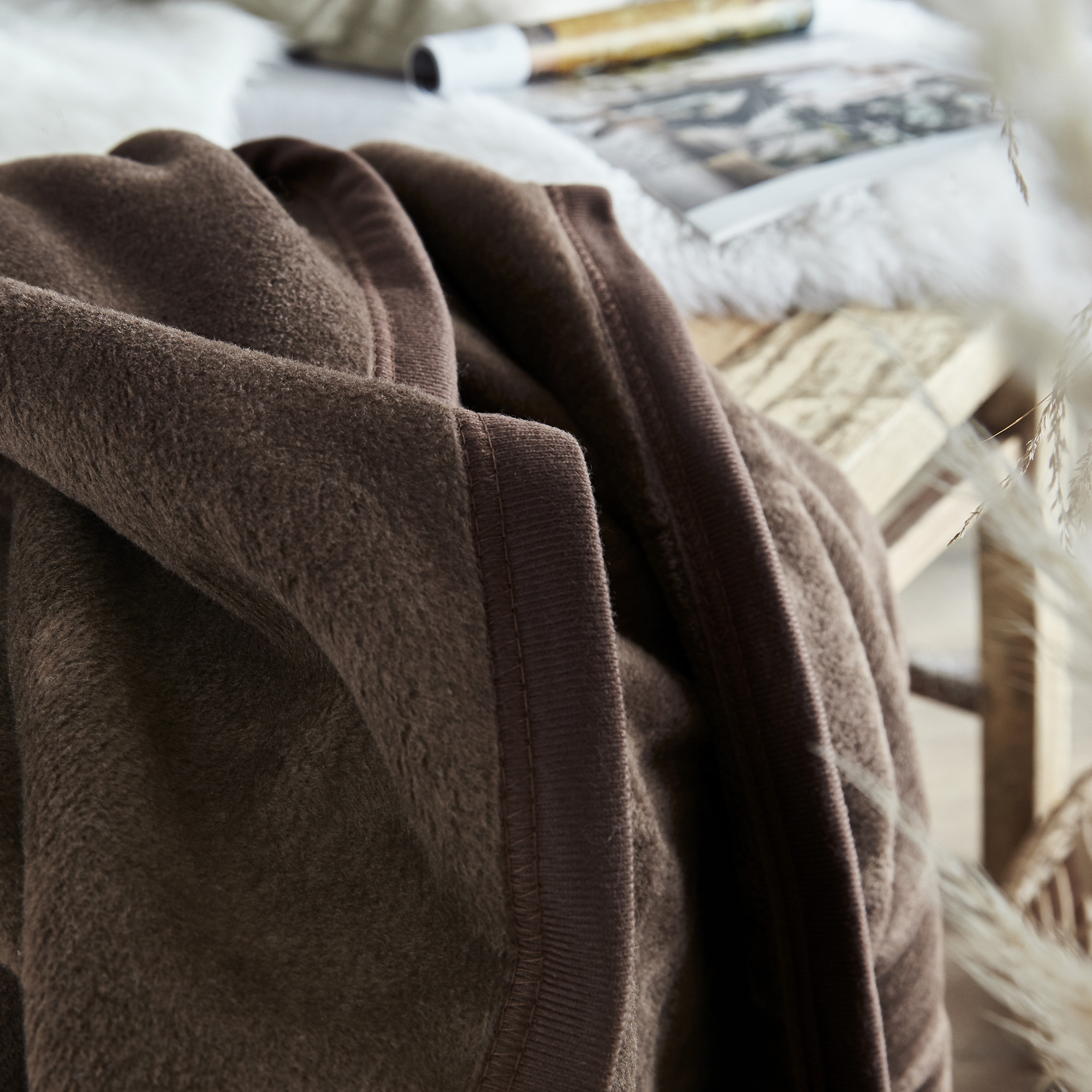 Clothing, Fleece, Blanket, Knitwear, Sweater
