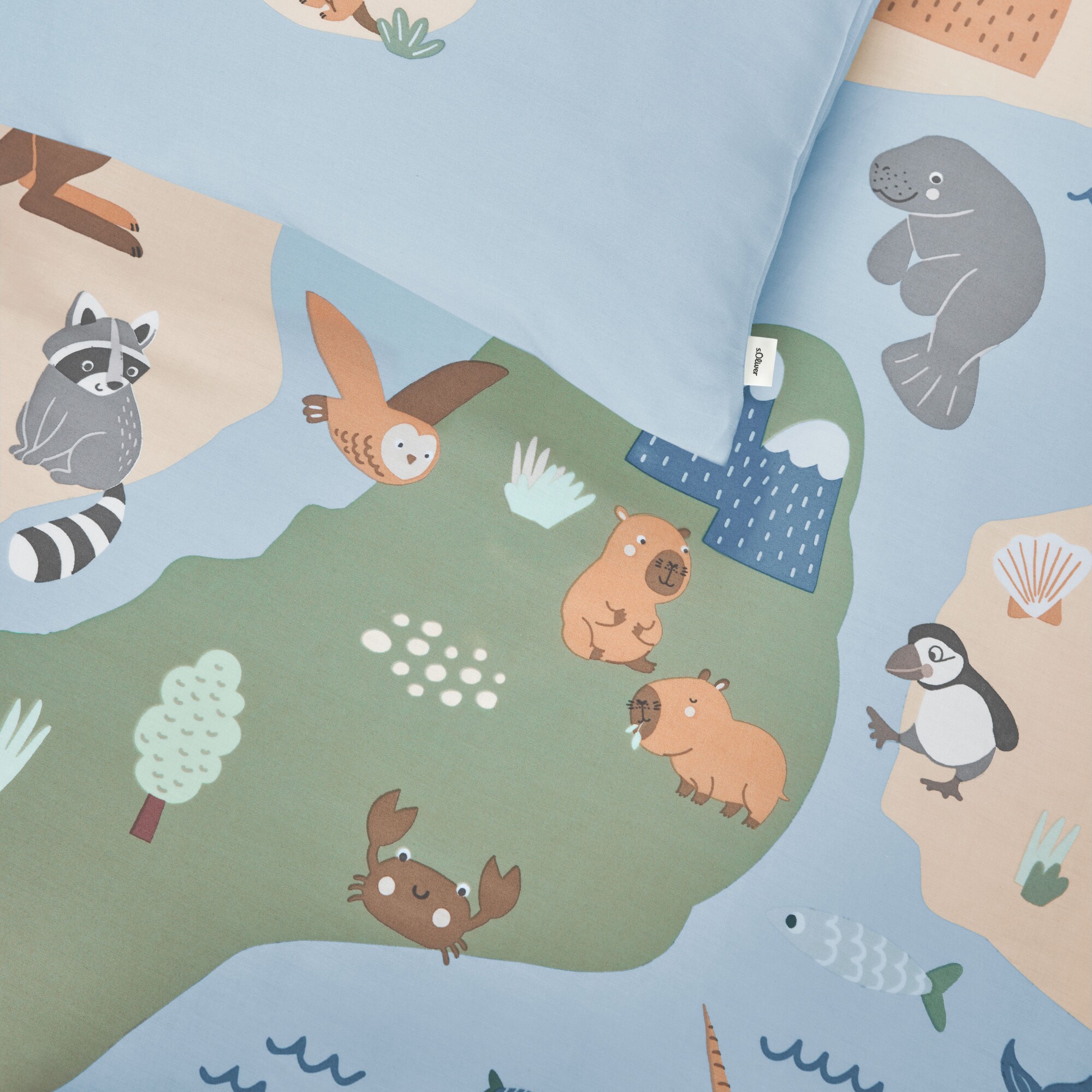 children blanket, animal print, sea island, blue background, cute animals