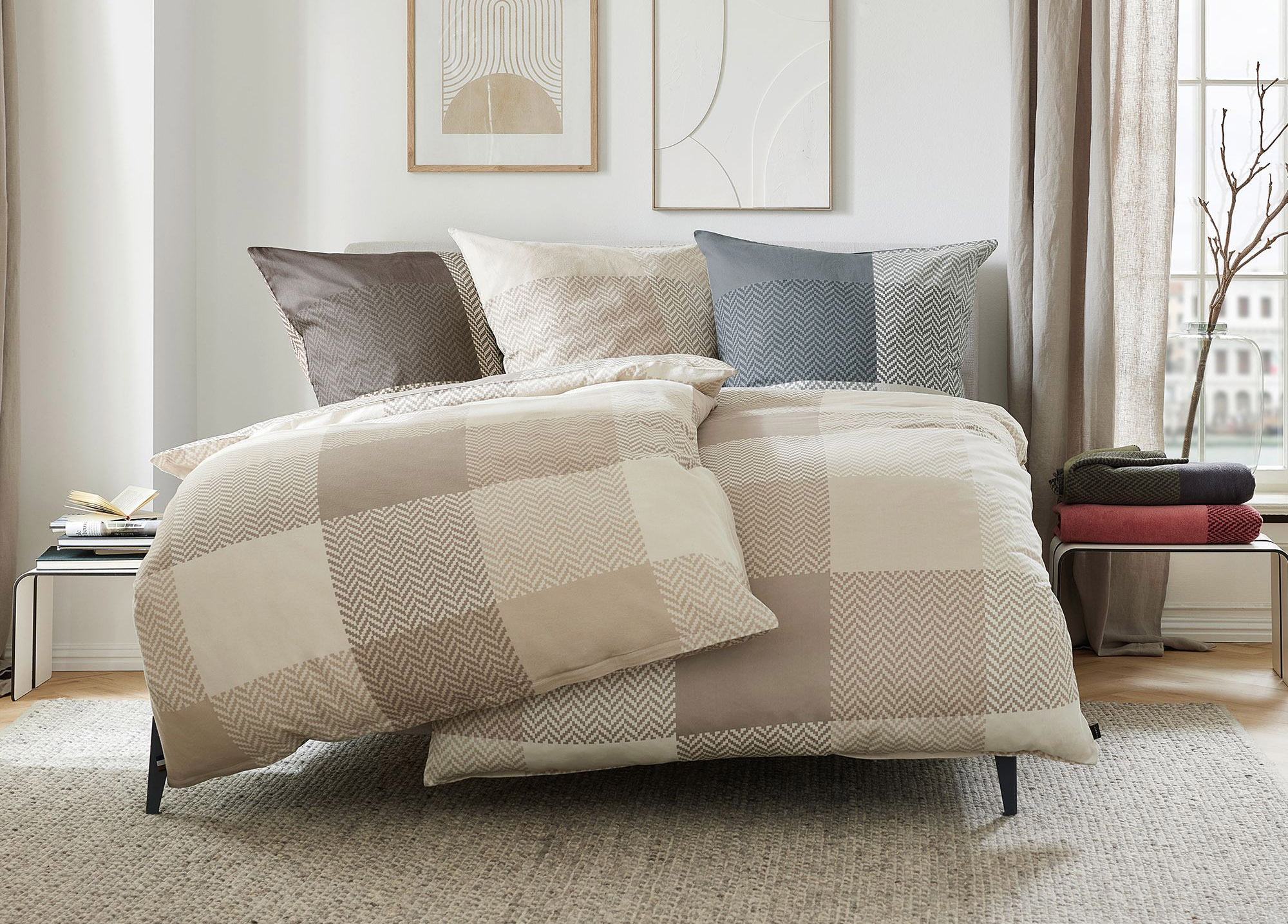 Cushion, Home Decor, Furniture, Pillow, Bed