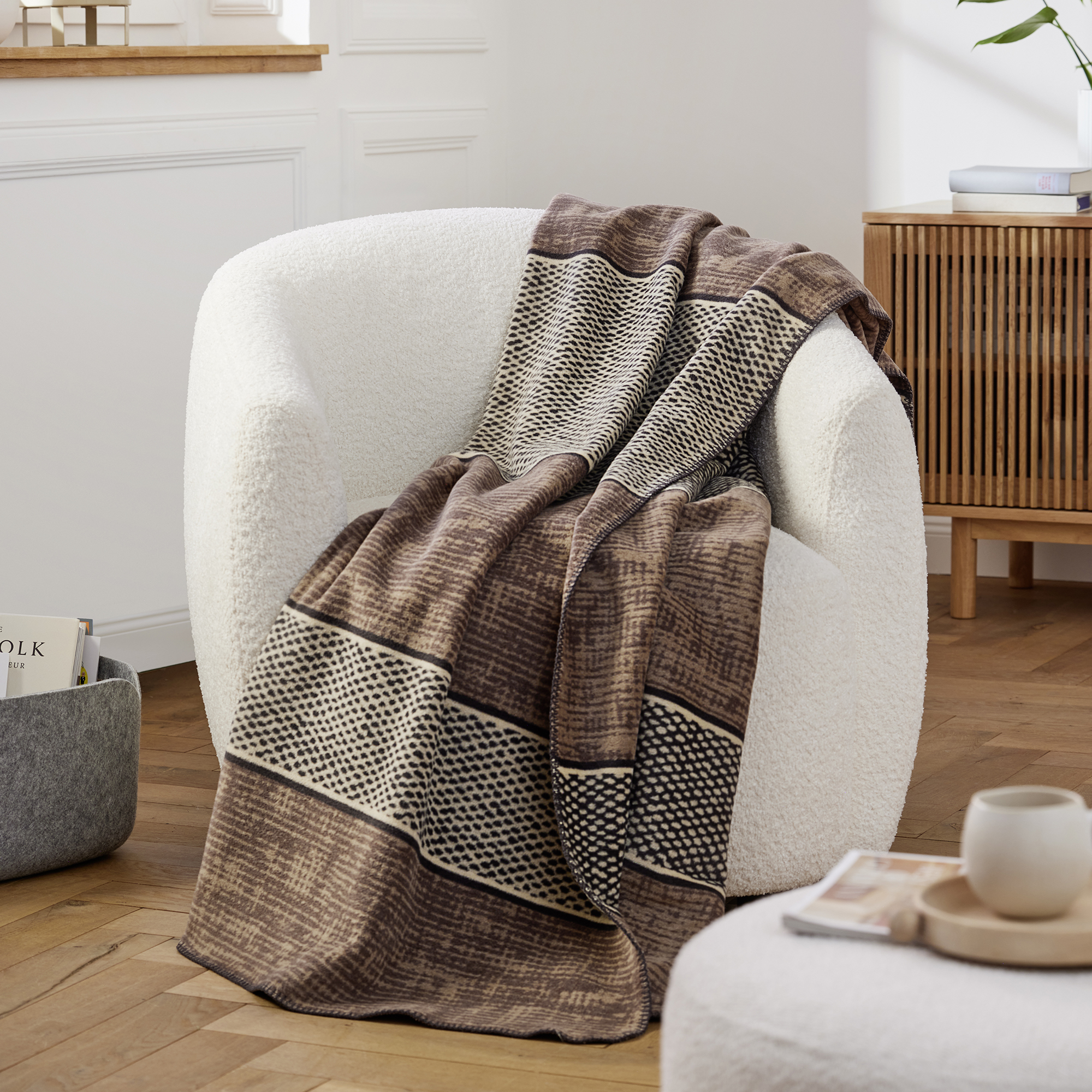 Blanket, Furniture