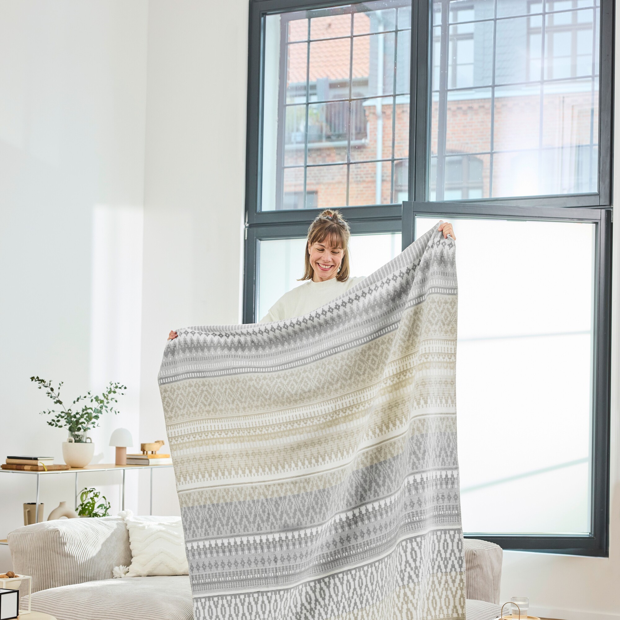 Decke, gewebt, Muster, grau, Wohnaccessoire