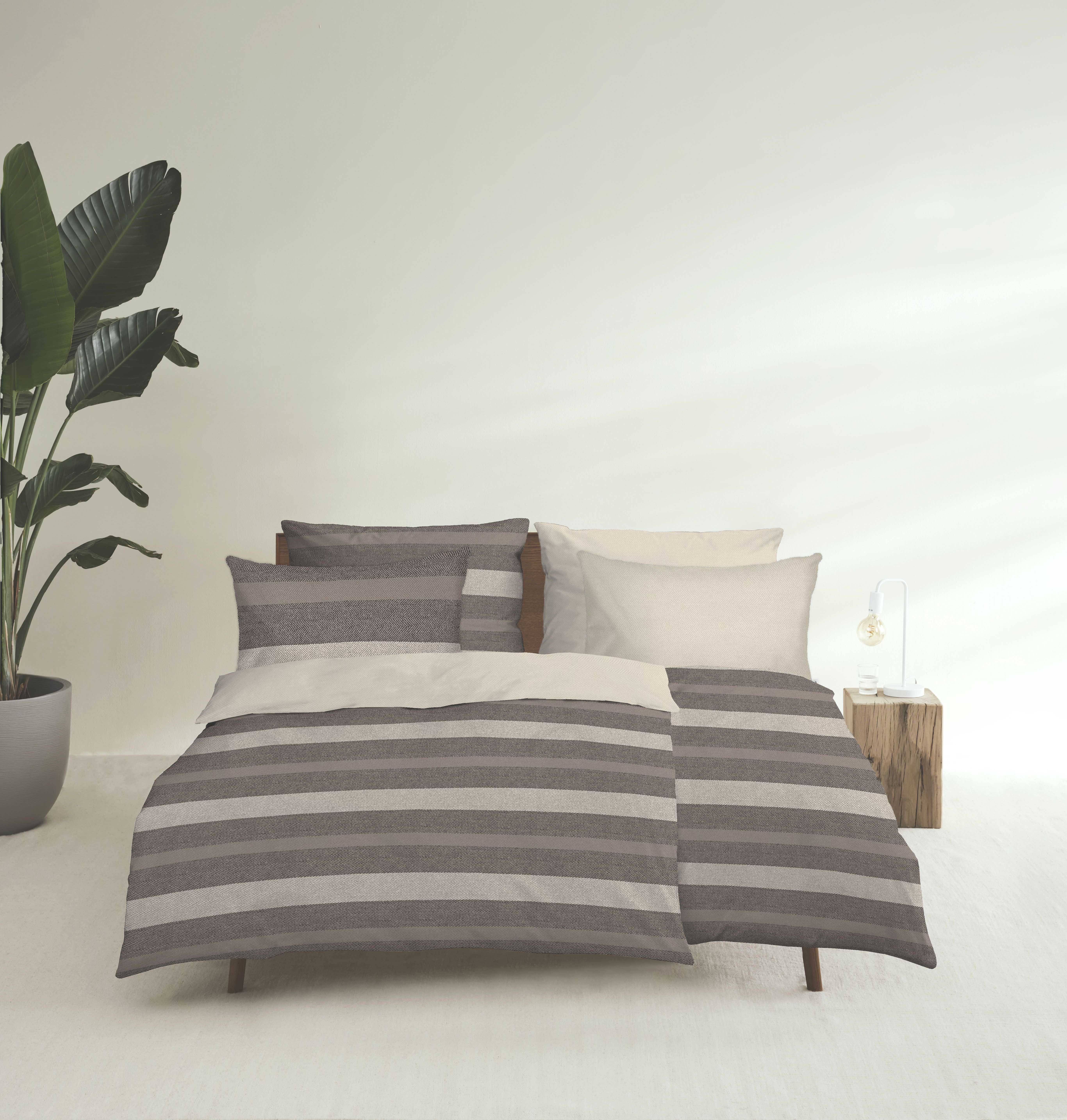 Moebel, Kissen, Dekoration für Zuhause, Bett, Bettlaken