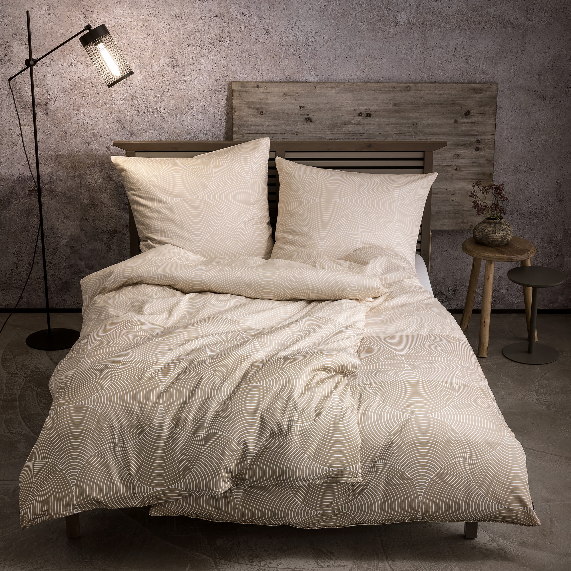 Moebel, Kissen, Dekoration für Zuhause, Bett, Lampe